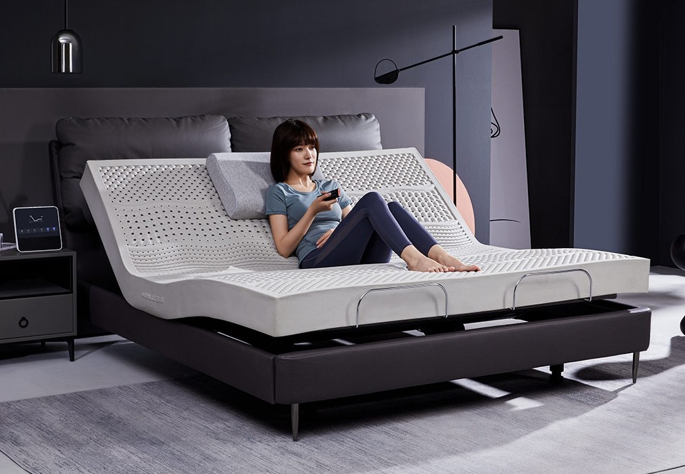 以眼光谋发展,全屋智能家居8H 智能电动床开辟趣睡新路程