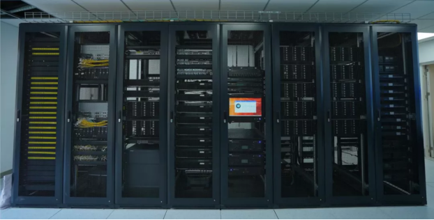 运营中心机房