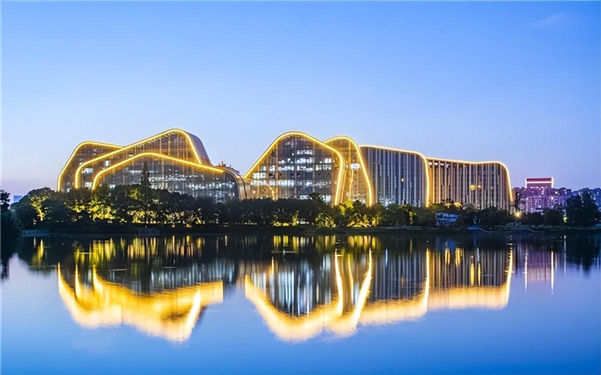 萧山数字经济产业成绩亮眼 杭州智慧城市建设再提速