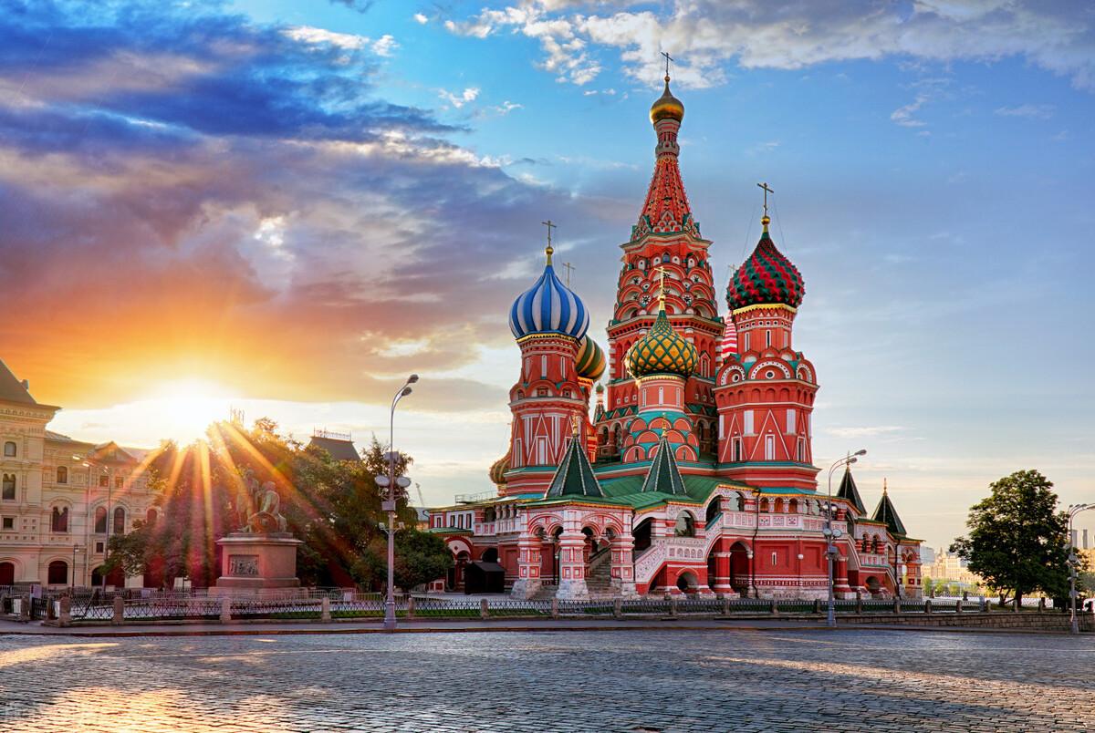 俄罗斯研发光刻机,制造7nm芯片,荷兰ASML彻底没戏了? 俄罗斯研发光刻机,制造7nm芯片,荷兰ASML彻底没戏了?