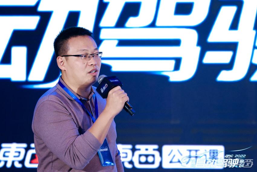 于万智驾联合创始人&CEO刘煜