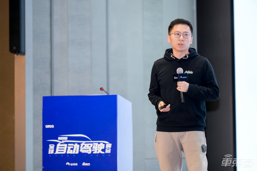 端到端智驾燃爆中关村!2025首场自动驾驶峰会圆满落幕,清华李升波教授、理想智驾一号位给出研判