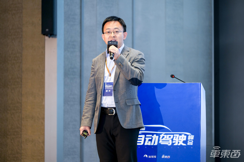 端到端智驾燃爆中关村!2025首场自动驾驶峰会圆满落幕,清华李升波教授、理想智驾一号位给出研判