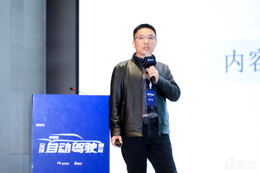 端到端智驾燃爆中关村!2025首场自动驾驶峰会圆满落幕,清华李升波教授、理想智驾一号位给出研判