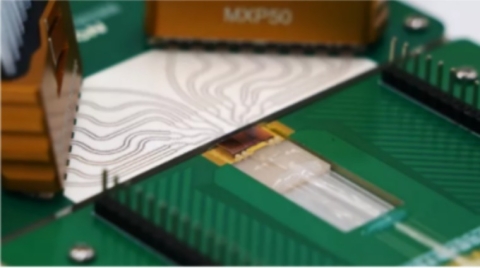 国内首款 1.6Tb / s 硅光互连芯片已完成研制