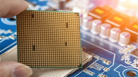 传感器堆料热退去，手机影像该看AI芯片了？