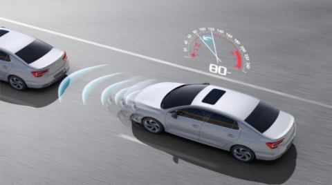 人才跨界涌入智能驾驶：理性与疯狂并存