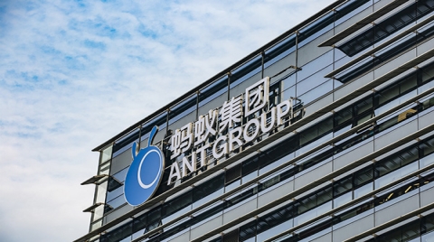 蚂蚁集团正在自研大模型？消息属实播