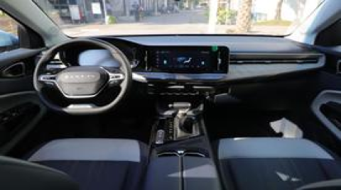 高二学生发明“防误踩油门智能控制系统”，获国际发明金奖