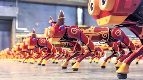 “机器狗”成新宠：除了陪跑、取快递，还将赋能广阔的行业应用