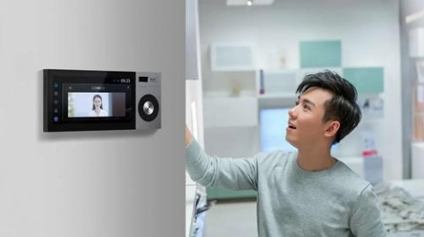 狄耐克智慧中控屏自定义智能场景，满足各种沉浸式居家体验