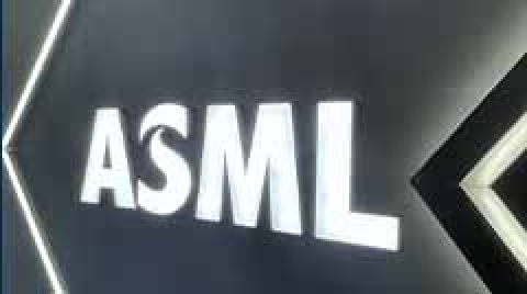 光刻机巨头ASML Q1净销售额67.5亿欧元超出预期