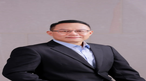 一家40年的科技公司长青策略，从产品驱动到产业驱动的“Hard模式”