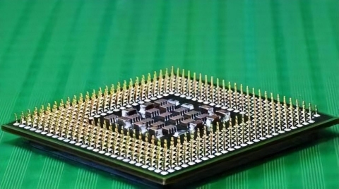 俄最大芯片制造商米克朗展示新的汽车芯片系列