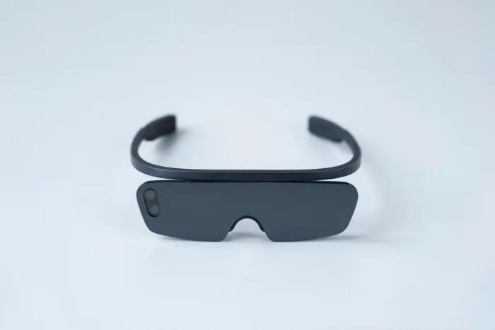 EM3推出超薄VR眼镜原型