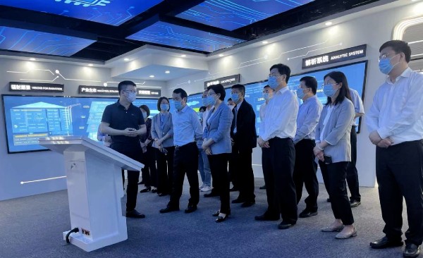 江苏领导赴工业互联网标识解析国家顶级节点（南京灾备与服务托管节点）开展专题调研