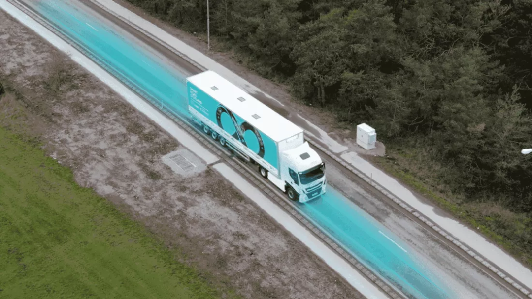 美国首个公共无线电动汽车充电道路系统将于明年建成