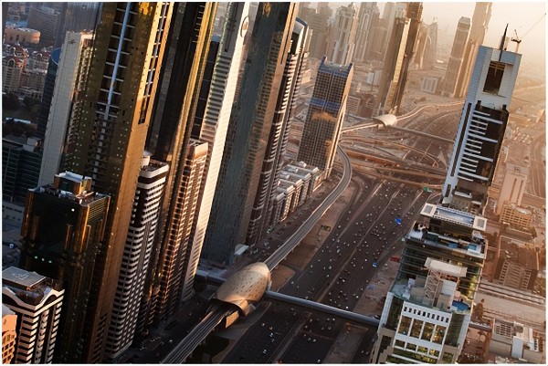 迪拜利用人工智能技术驱动“城市大脑”系统，减少碳排放，助力碳中和