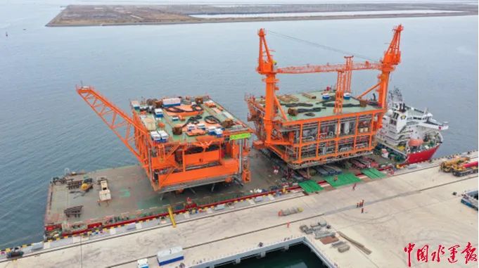 我国首个海洋油气装备“智能制造”项目组块完工装船 我国首个海洋油气装备“智能制造”项目组块完工装船